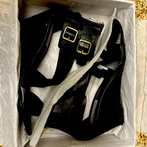 Steve Madden Naiomi Black Leather Wedges - Picture 10 of 10